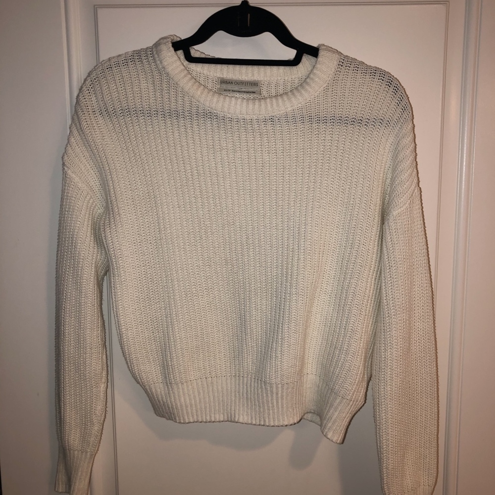 URBAN OUTFITTERS WHITE SWEATER - Picture 4 of 5